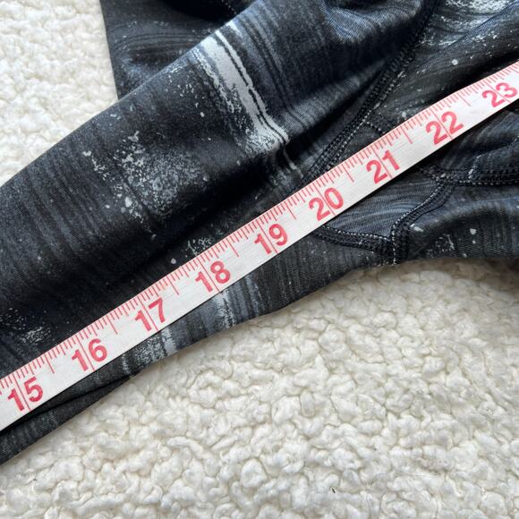 Old Navy Cropped Gray Black Leggings Small - Picture 9 of 9